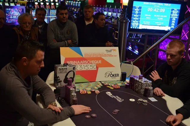 Heads up voor de titel | 2015/01 - Utrecht Poker Series - 700 eu Main Event 